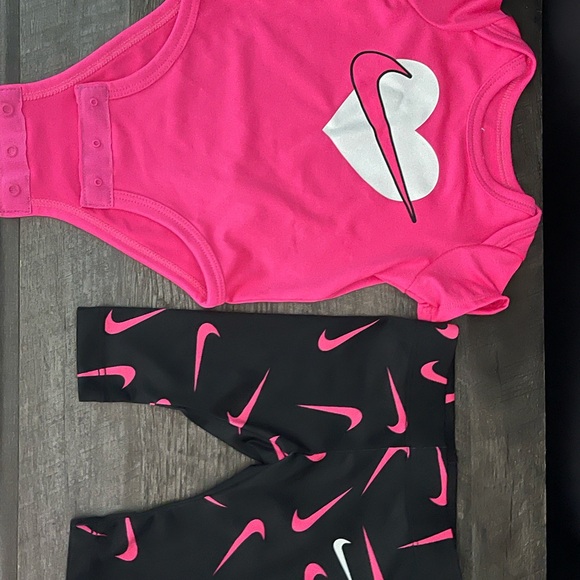 Nike Pink and Black Baby Set with Heart and Swoosh - Picture 2 of 3